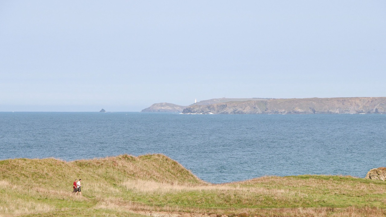 Photo of Others in Lusty Glaze