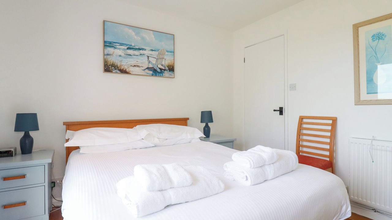 Photo of Others in Lusty Glaze