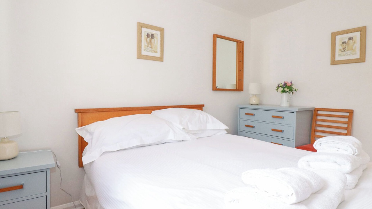 Photo of Others in Lusty Glaze