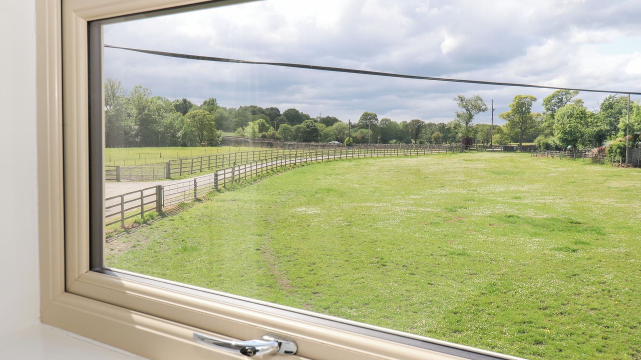 Photo of Others in Millhouse Green