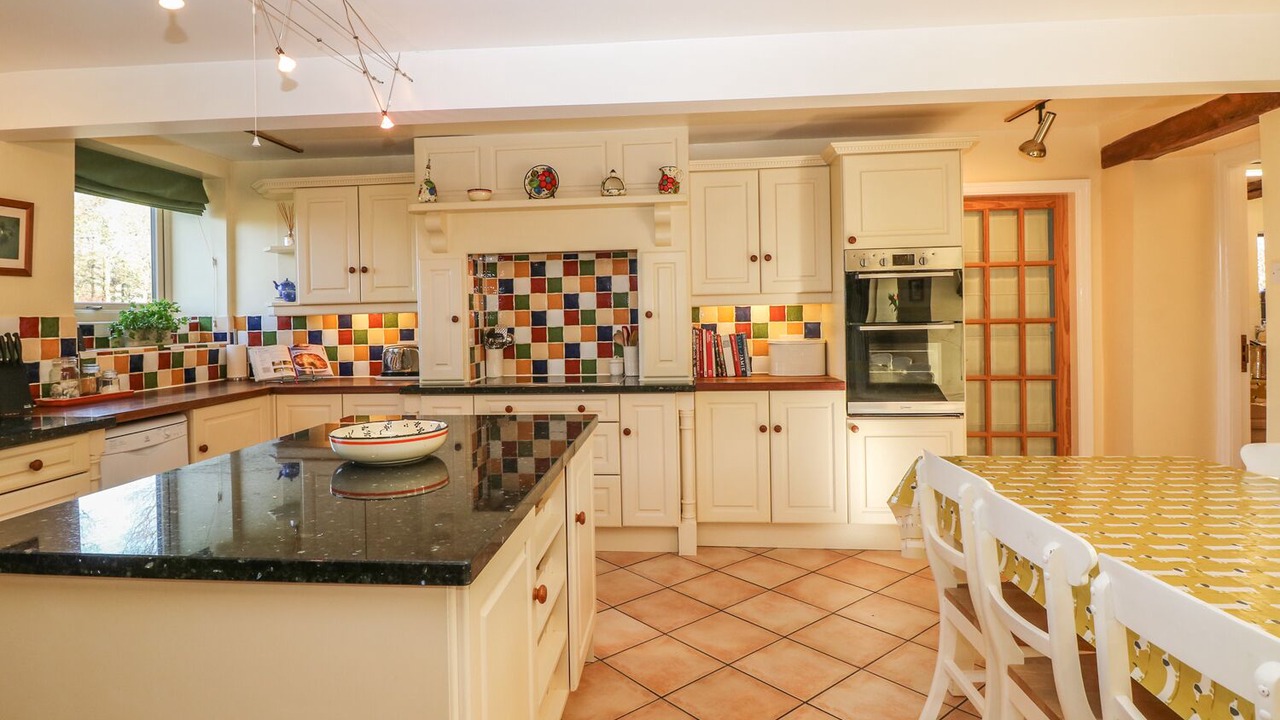 Photo of Others in Millhouse Green