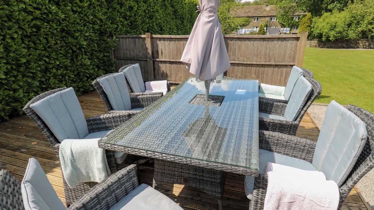 Photo of Others in Millhouse Green