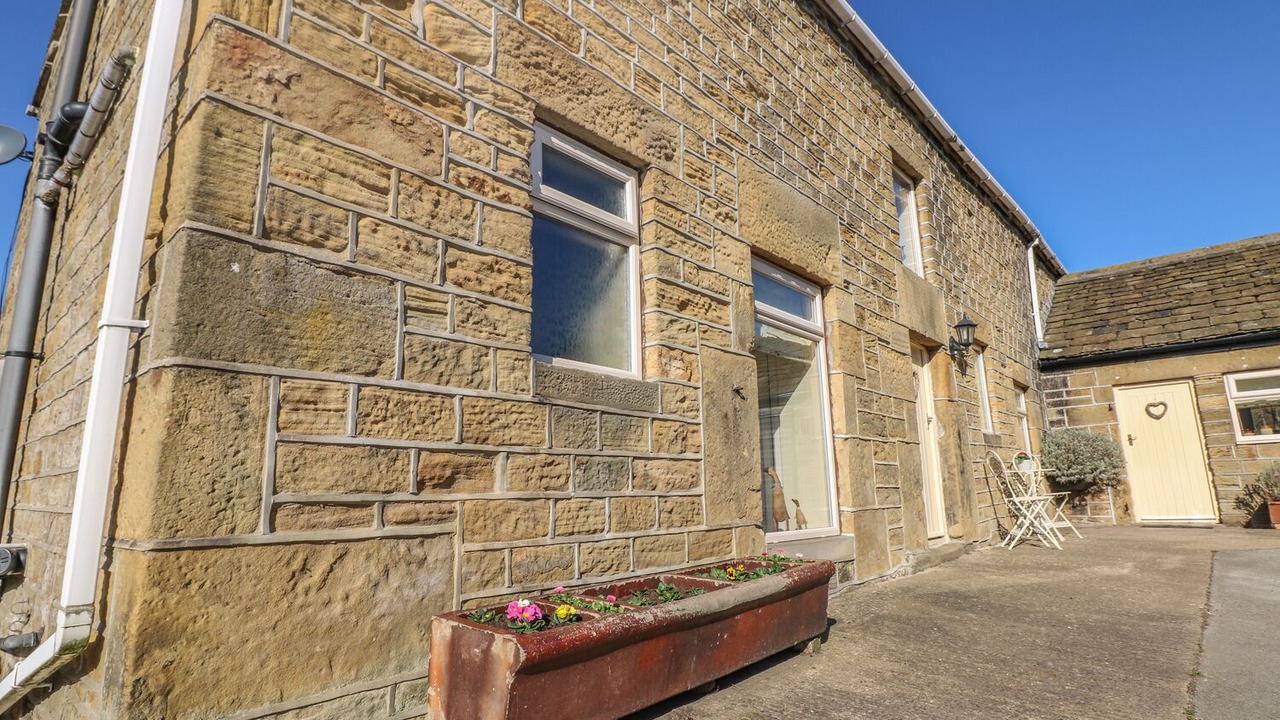 Photo of Others in Millhouse Green