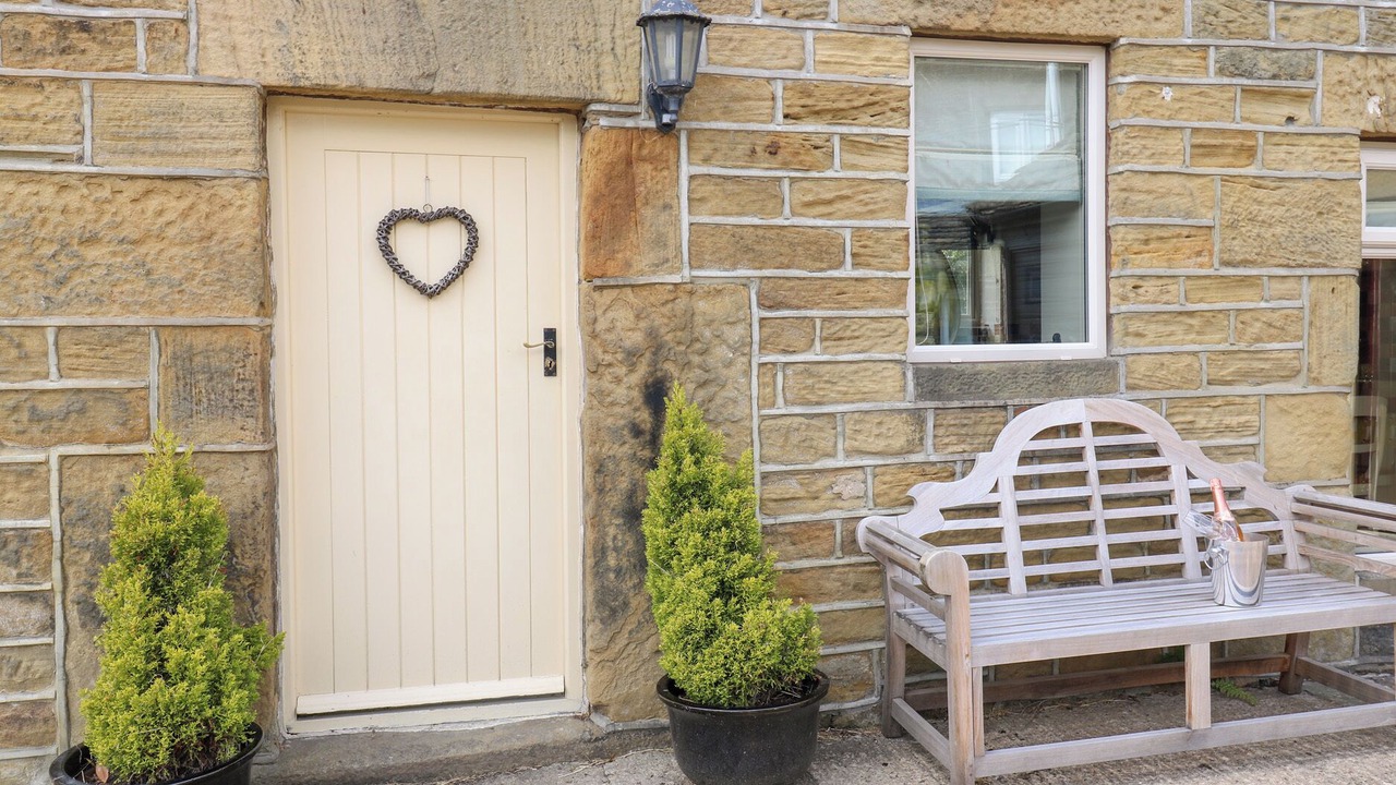 Photo of Others in Millhouse Green