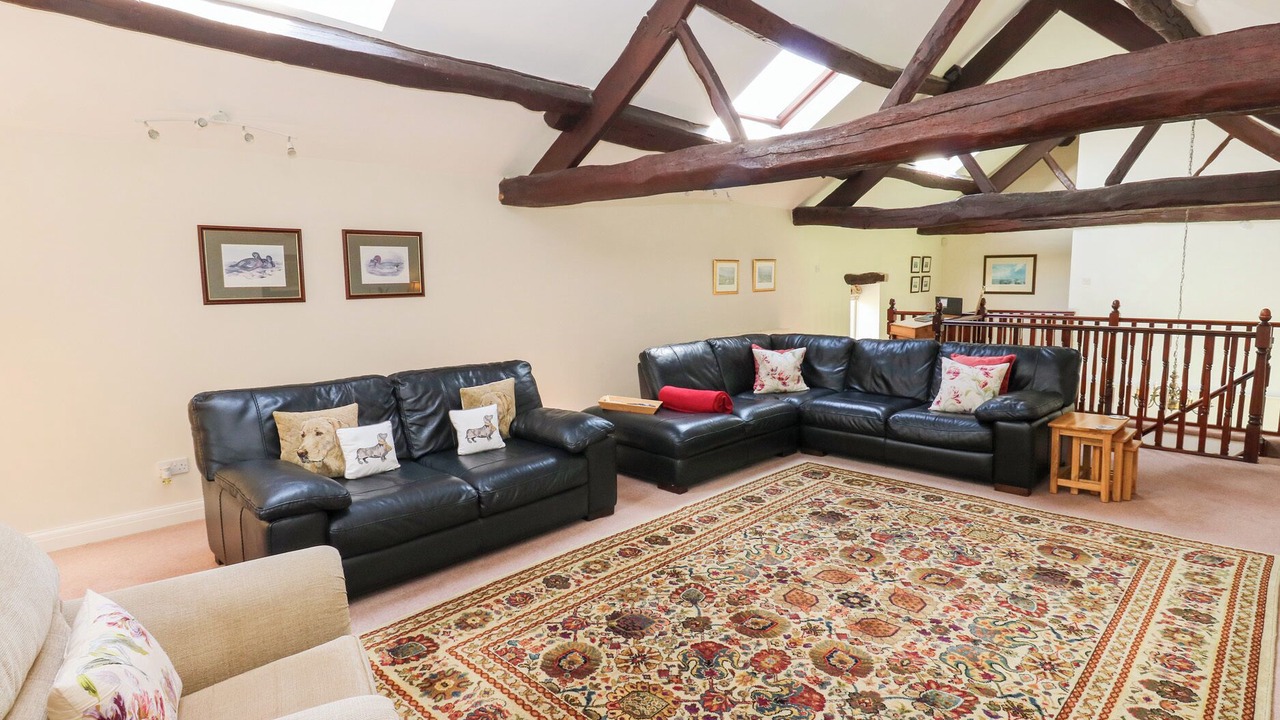 Photo of Others in Millhouse Green