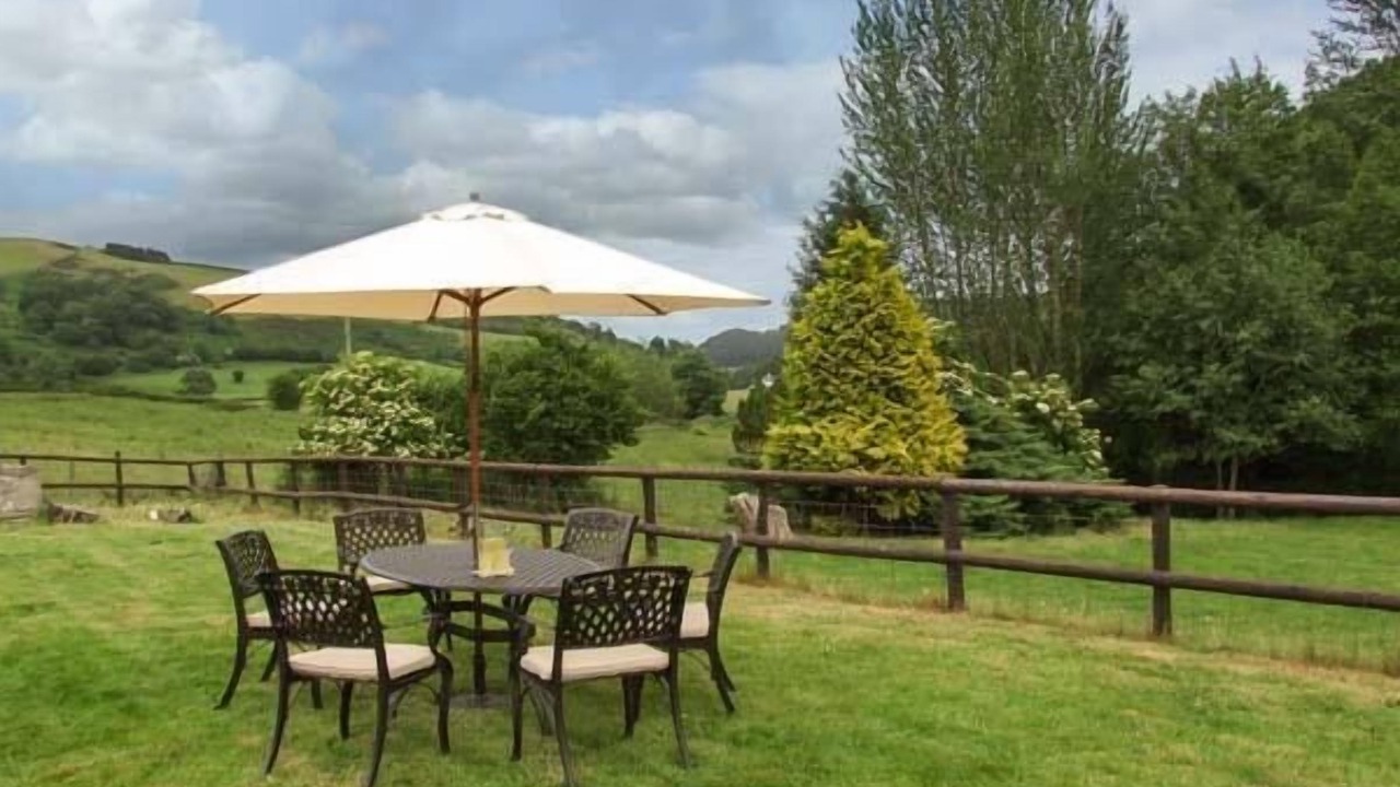 Photo of Others in Knighton