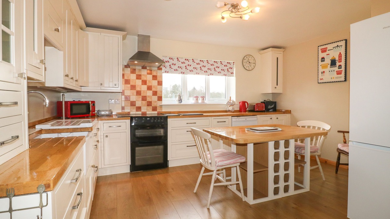 Photo of Others in Findern