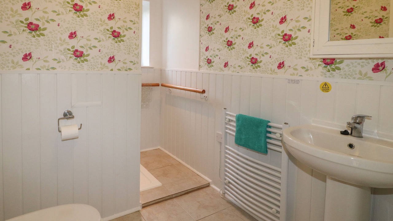 Photo of Bathroom in Findern