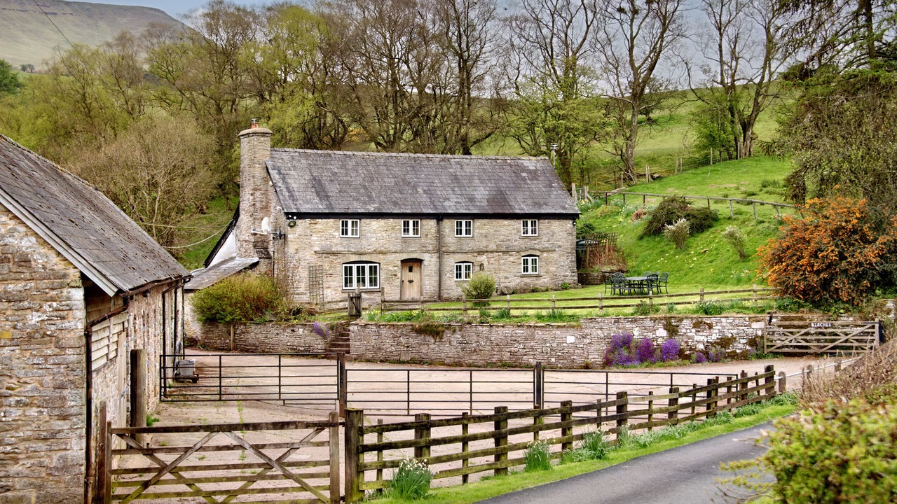 Photo of Buildings in Westbrook Court