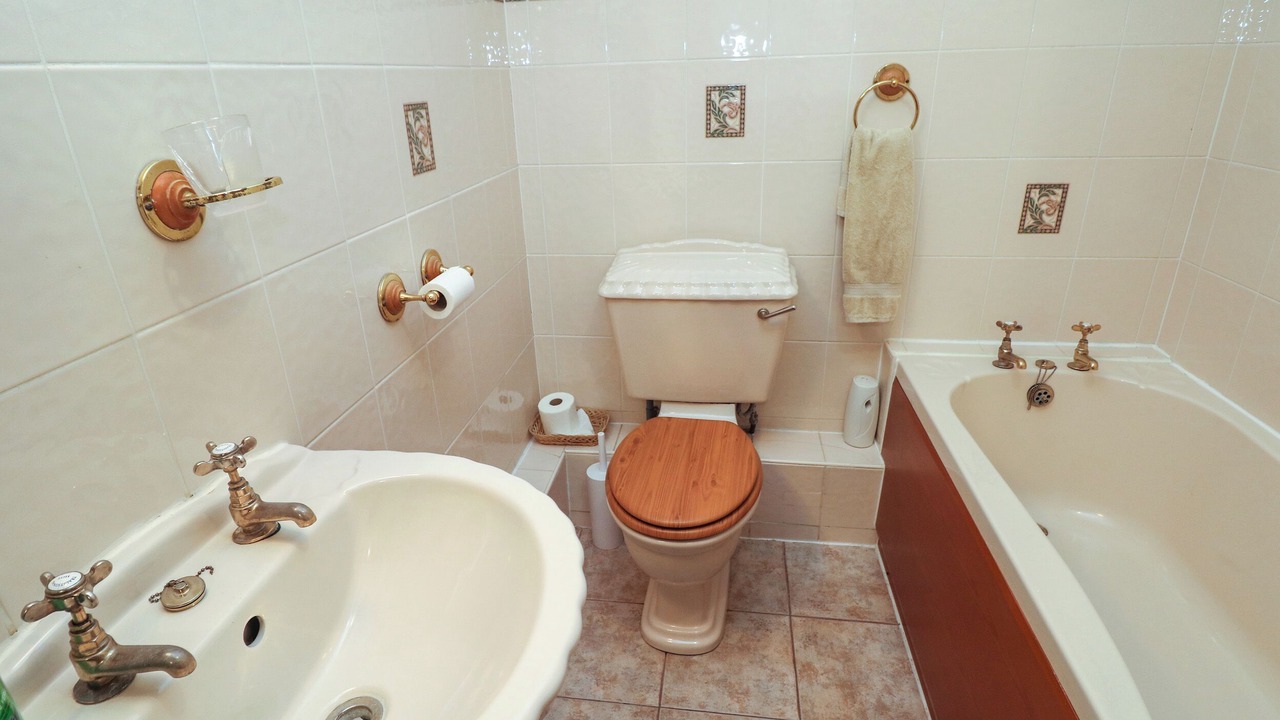 Photo of Bathroom in Hollinsclough