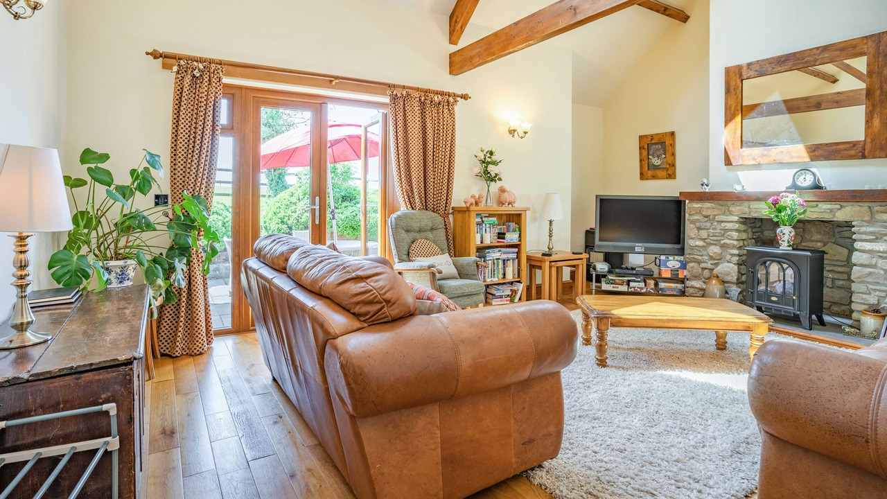 Photo of Livingroom in Llanedy