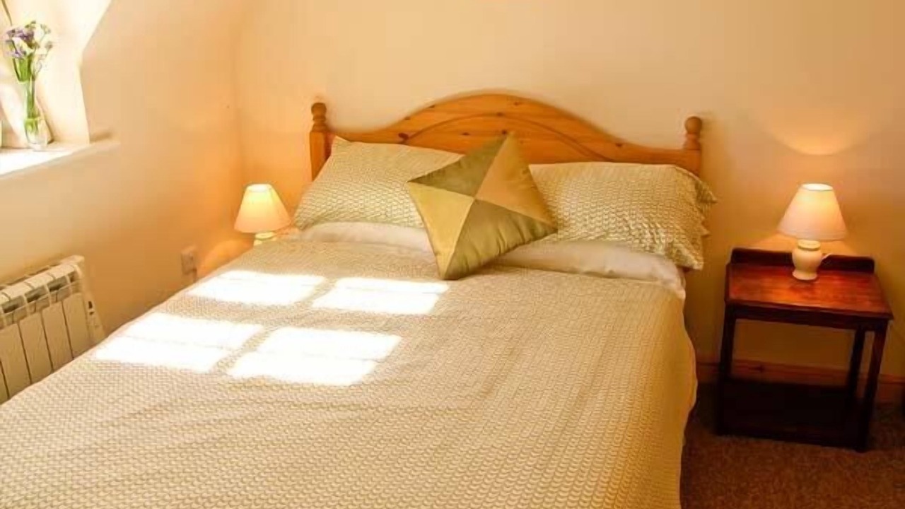 Photo of Bedroom in Haselbury Plucknett