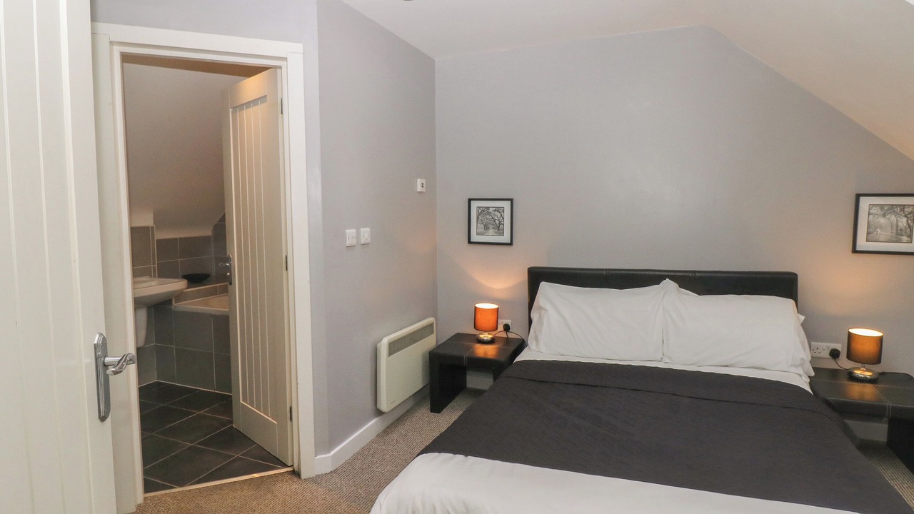 Photo of Others in Farley