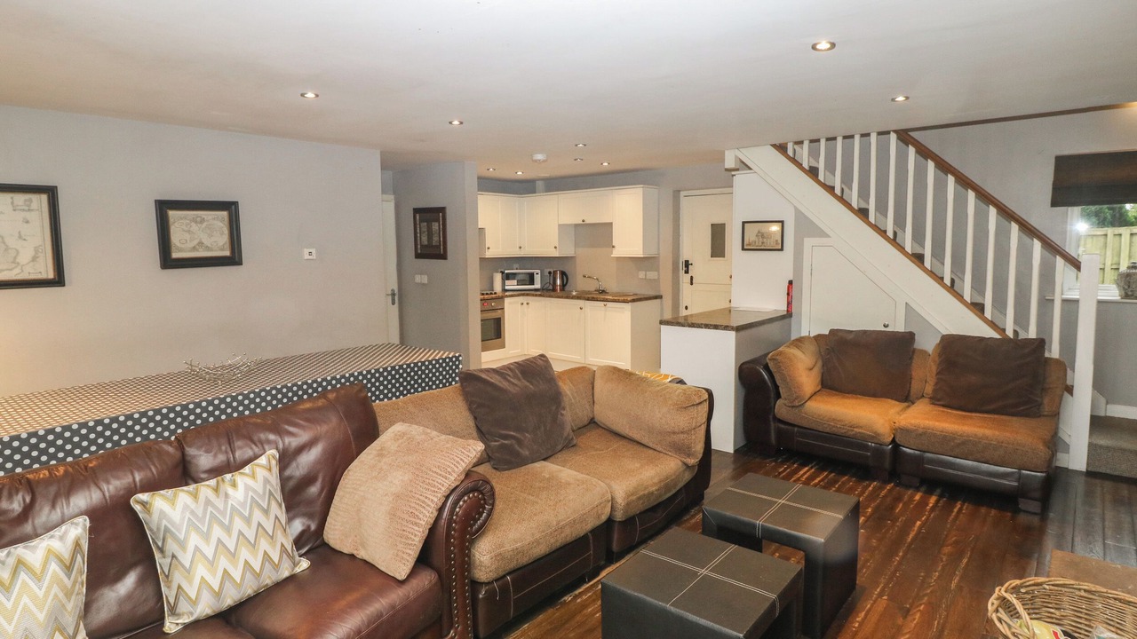 Photo of Others in Farley