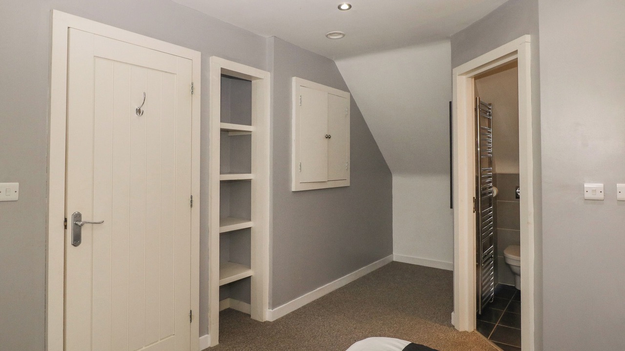 Photo of Others in Farley