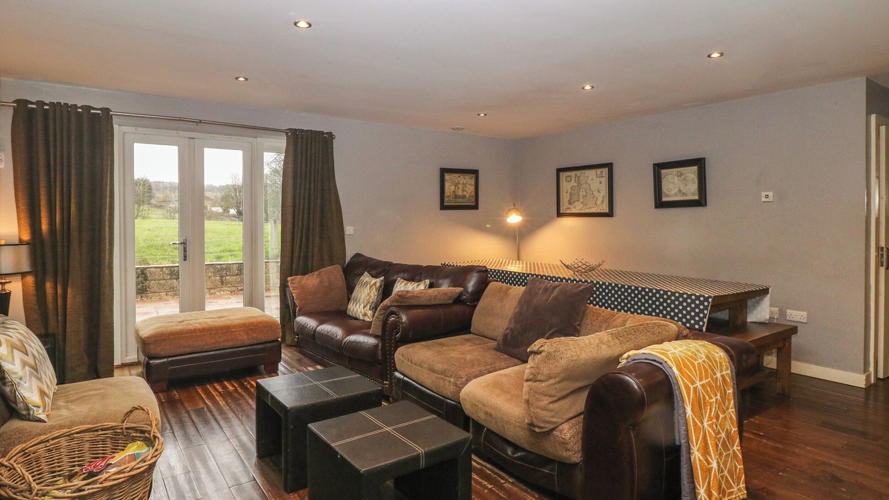 Photo of Others in Farley