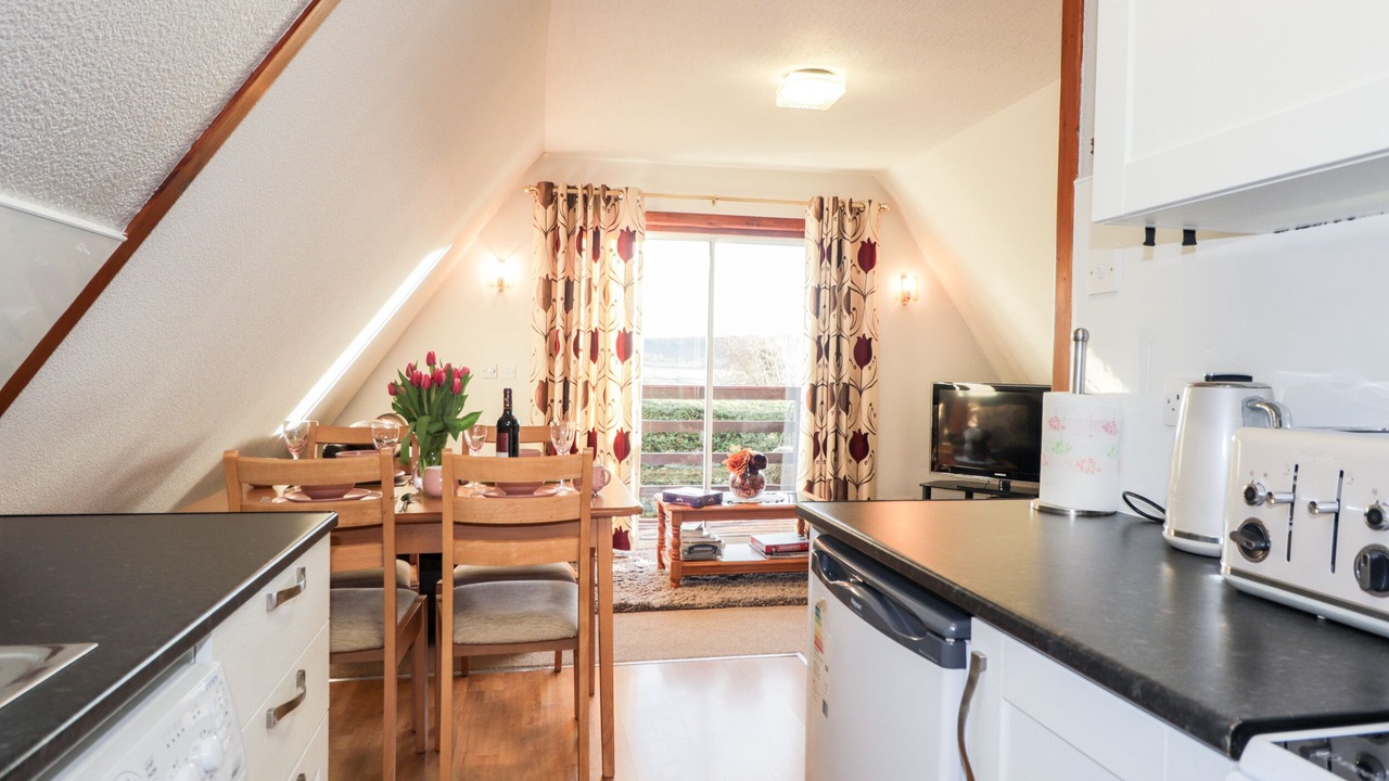 Photo of Others in Heights of Achterneed