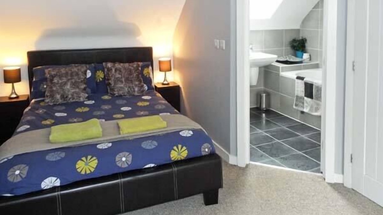 Photo of Others in Farley