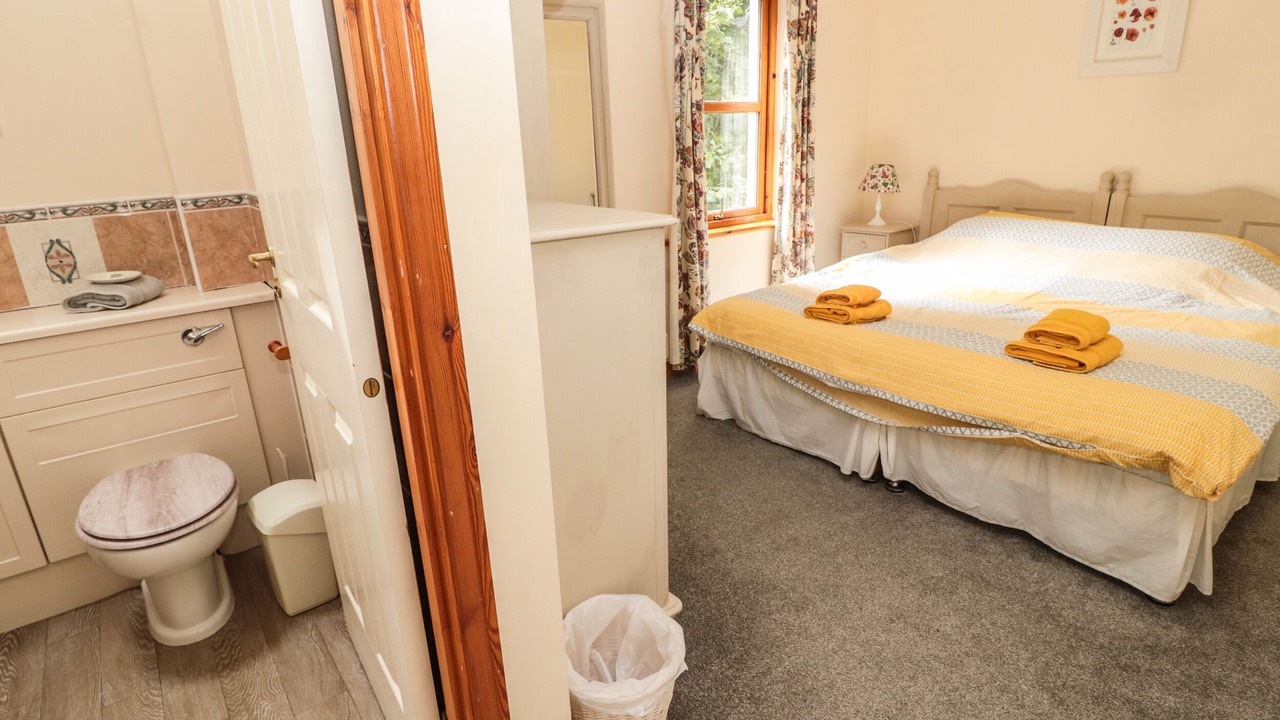 Photo of Others in Duns