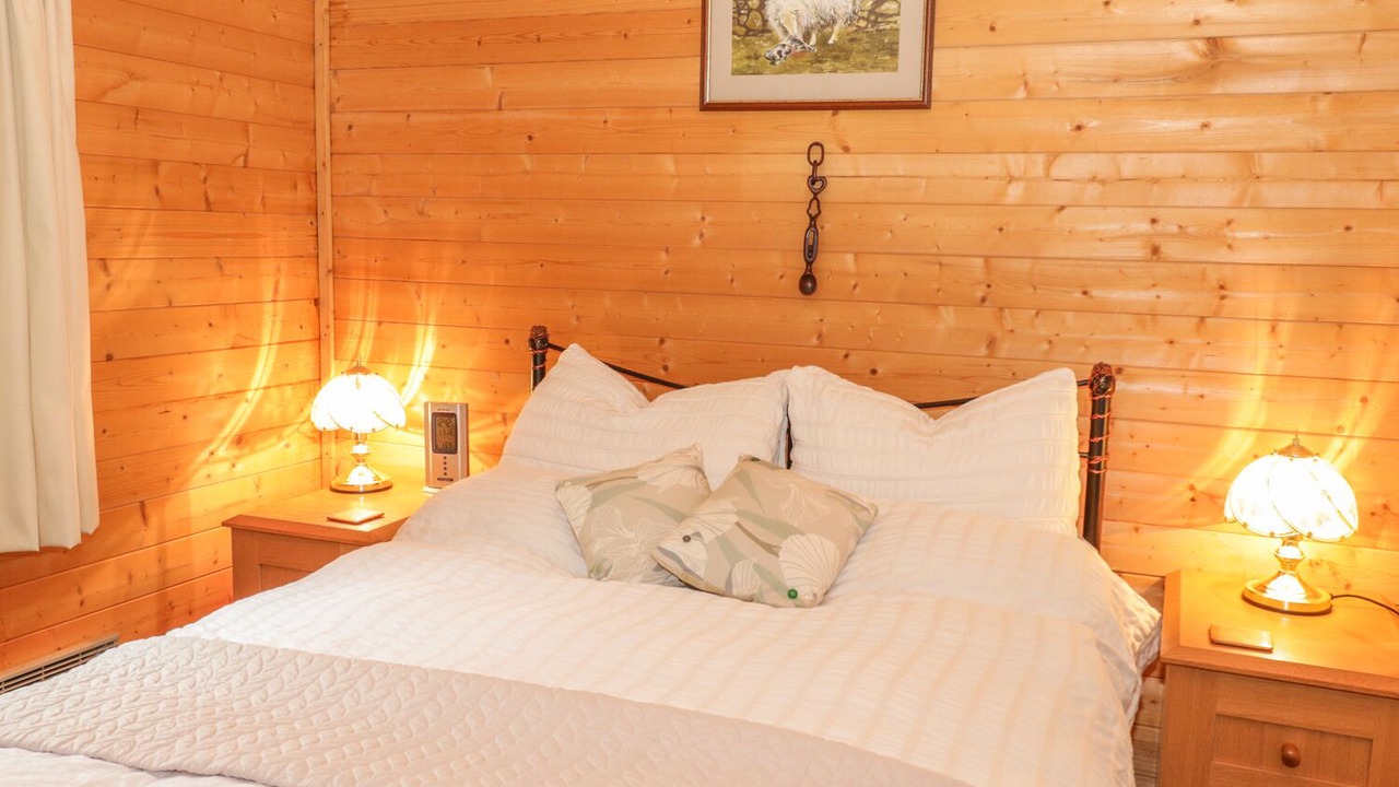 Photo of Others in Henryd