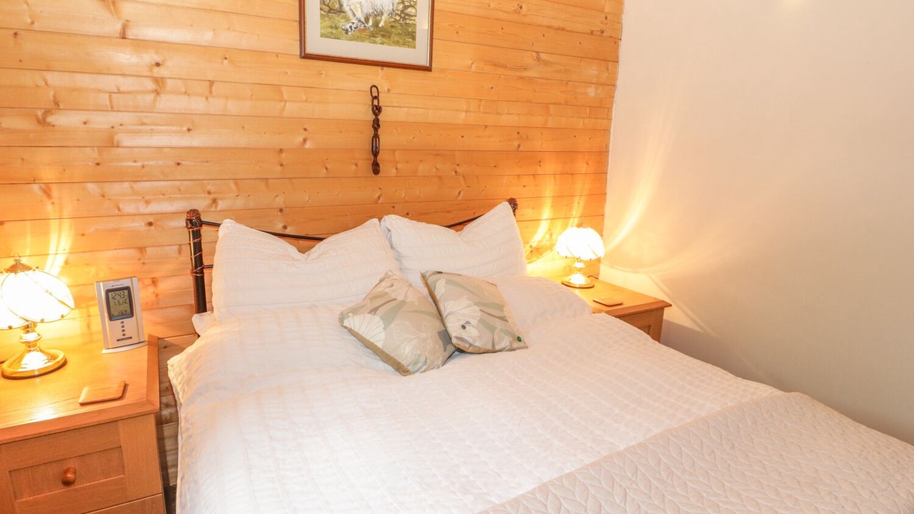 Photo of Others in Henryd