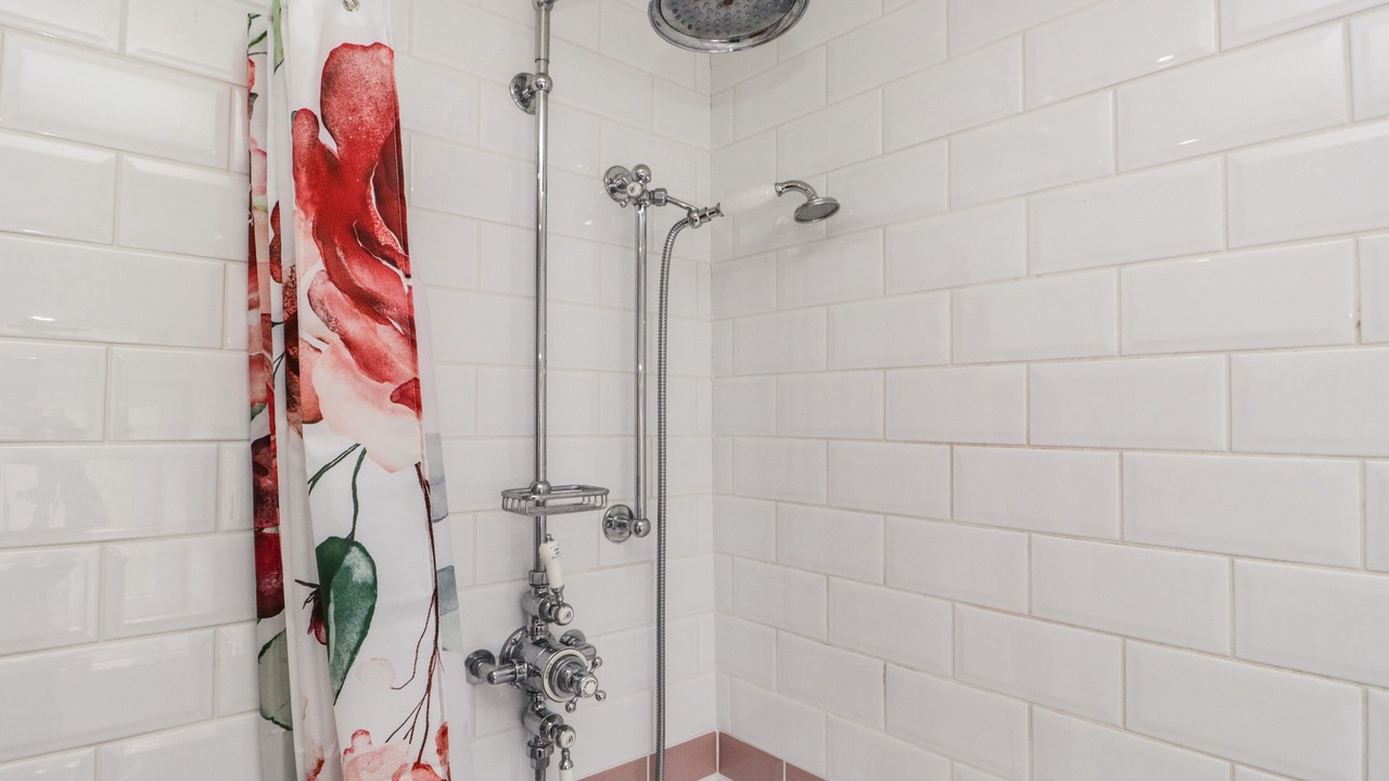 Photo of Bathroom in Cark