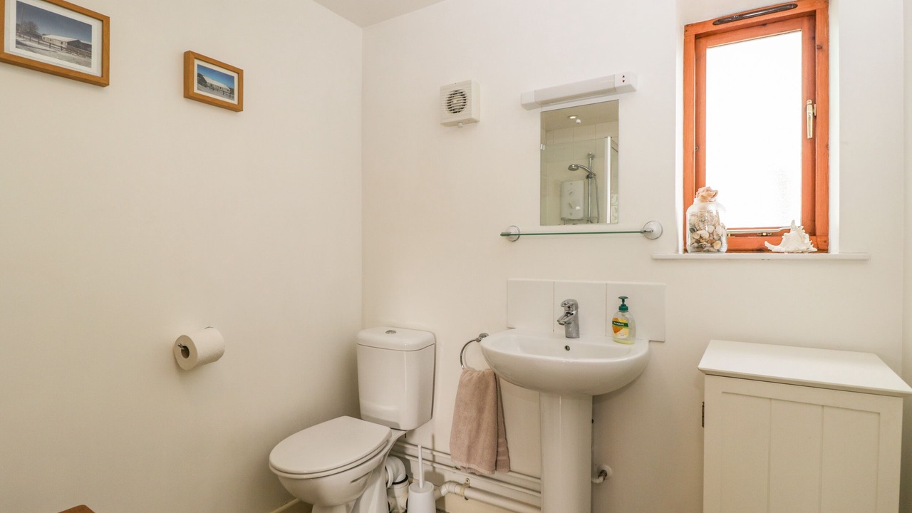 Photo of Bathroom in Hook
