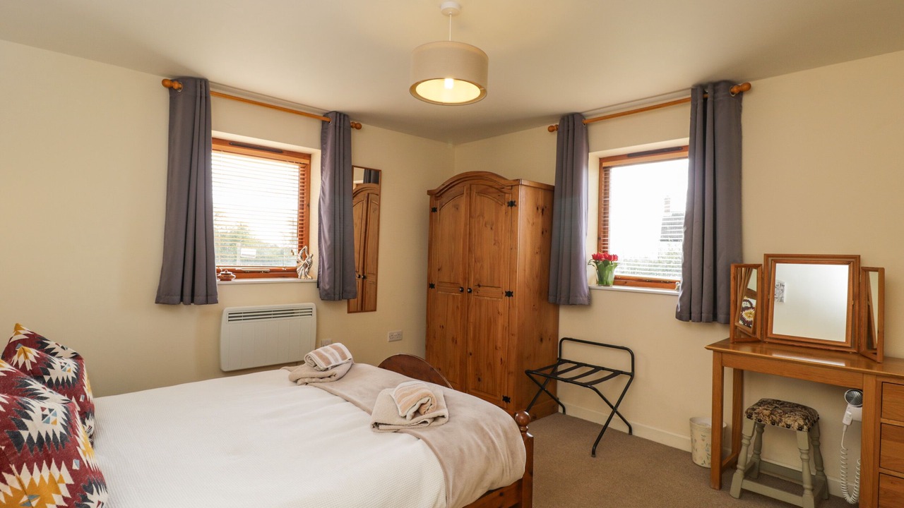 Photo of Others in Hook