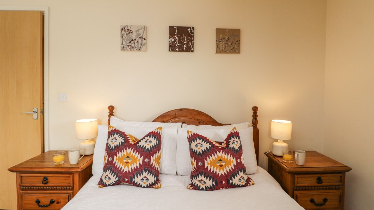 Photo of Others in Hook