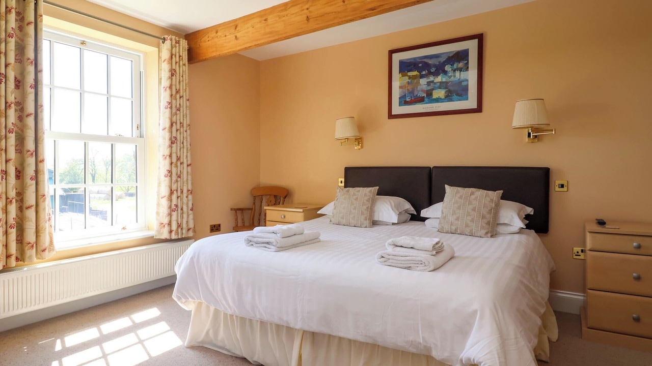 Photo of Others in Buckton