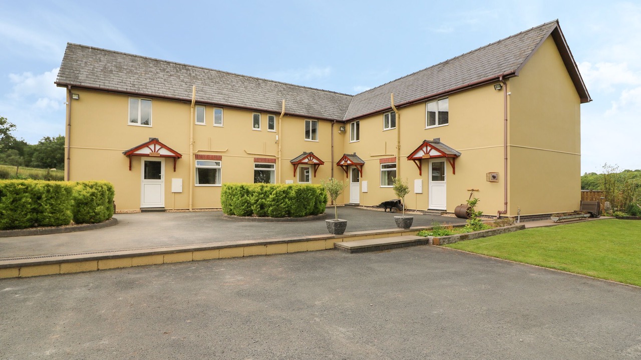 Photo of Buildings in Disserth and Trecoed