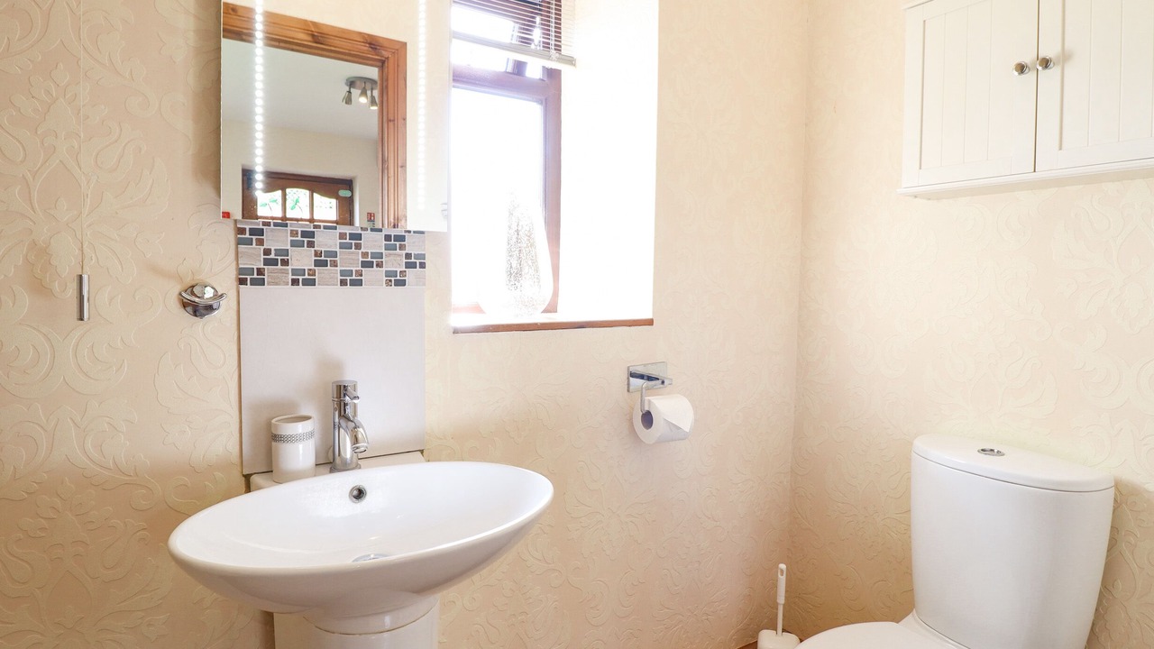 Photo of Bathroom in Llanfair Caereinion