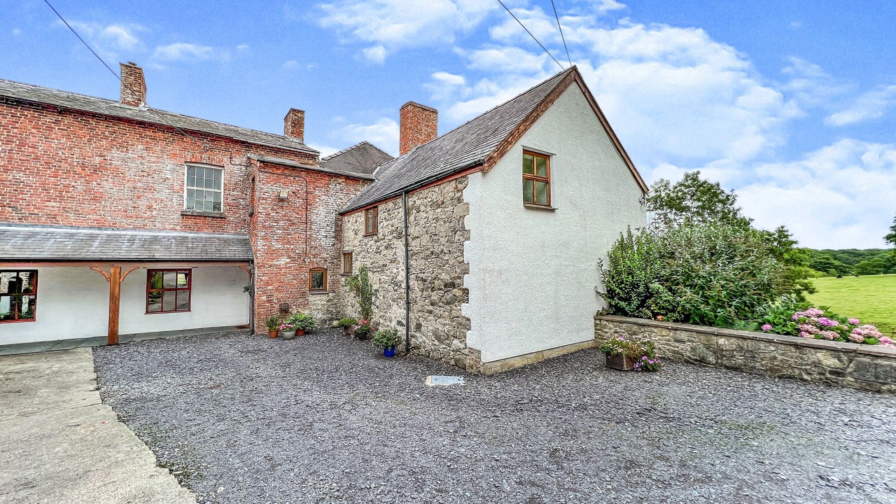 Photo of Others in Llannefydd