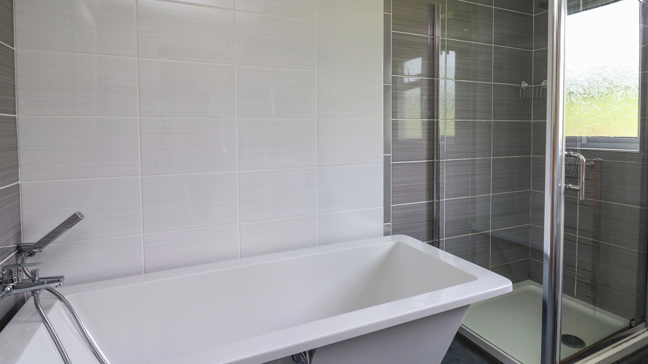 Photo of Bathroom in Lampeter