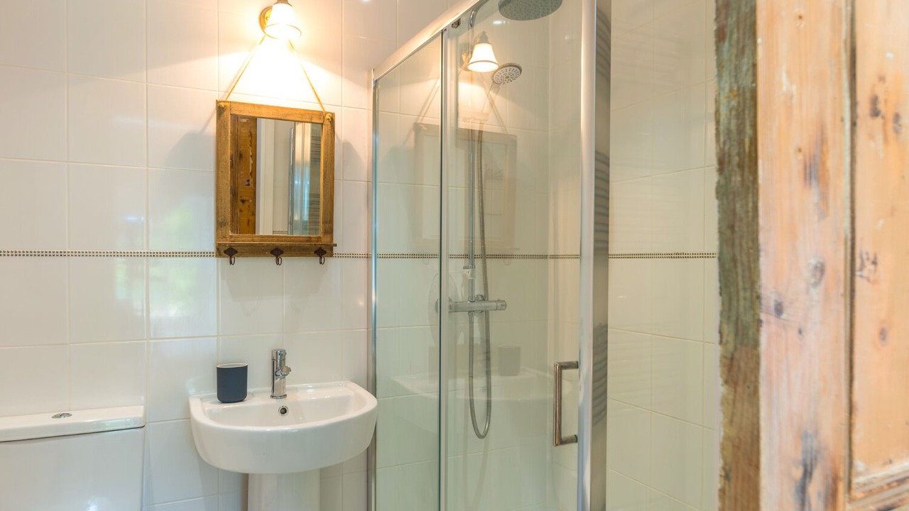 Photo of Others in Catton