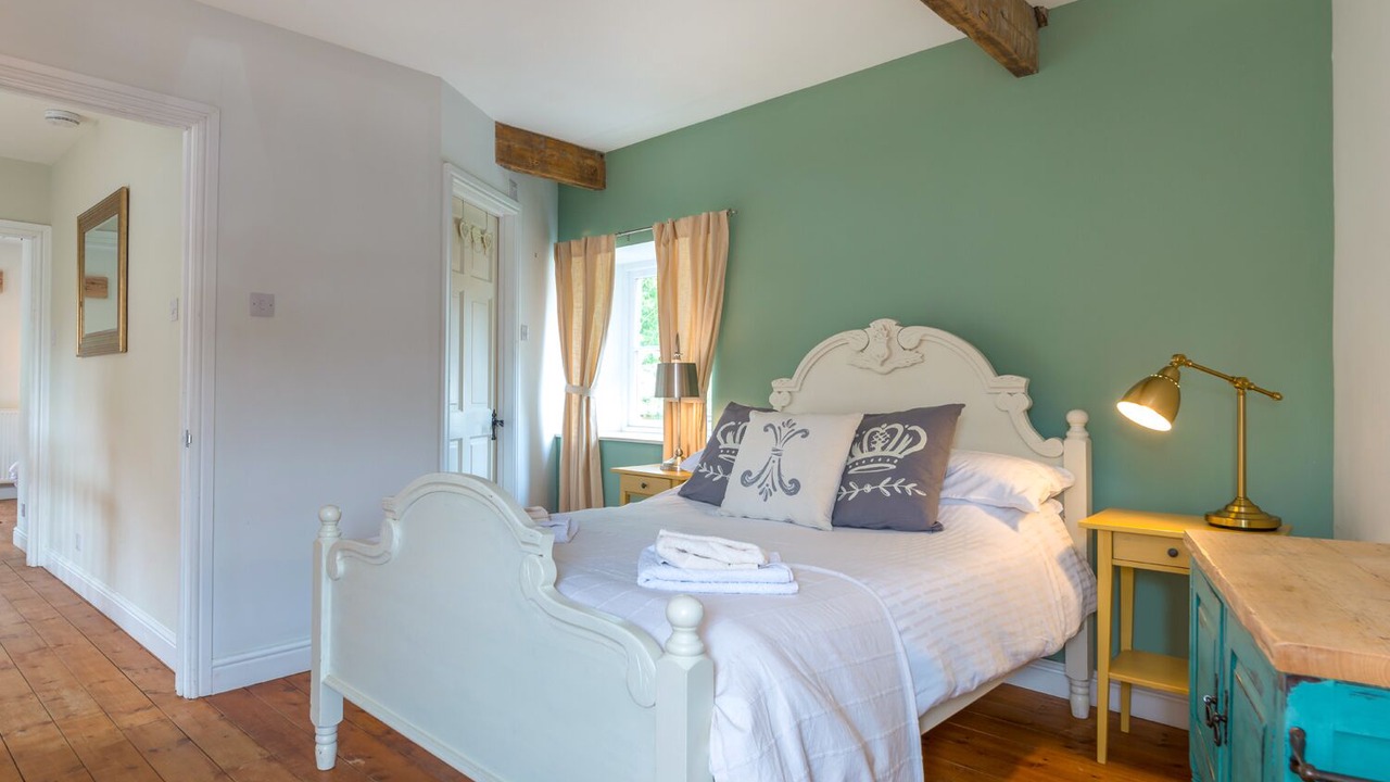 Photo of Others in Catton