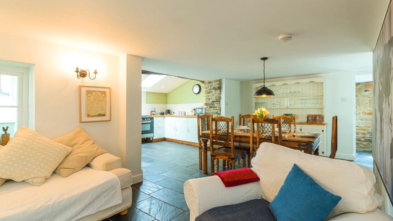 Photo of Others in Catton