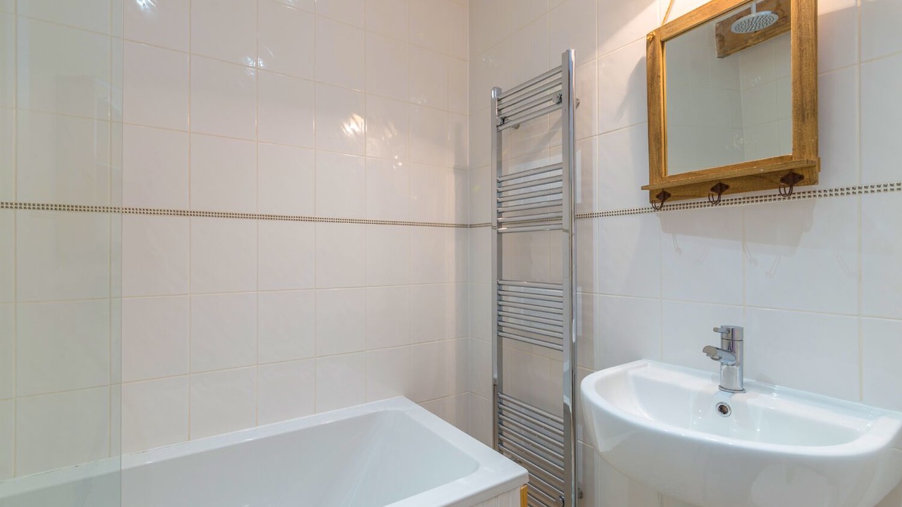 Photo of Others in Catton