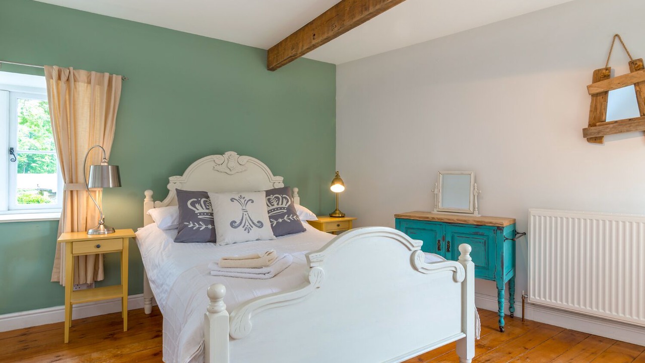 Photo of Others in Catton