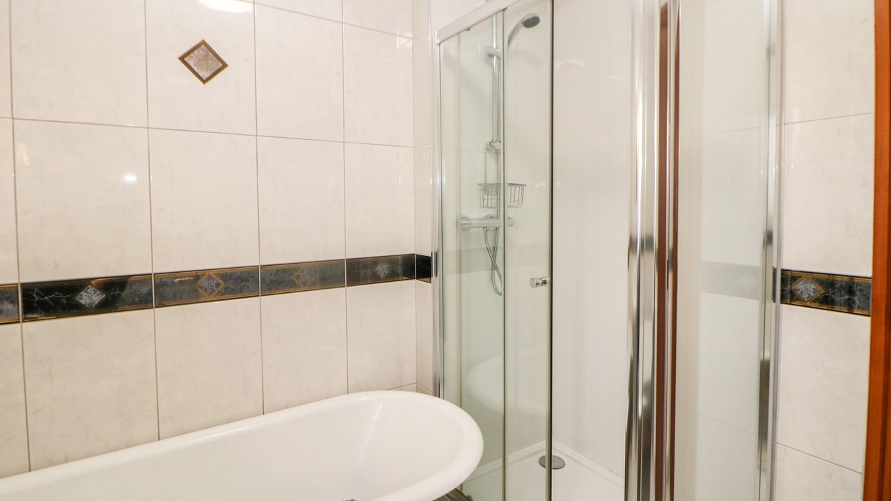 Photo of Bathroom in Carlton in Lindrick