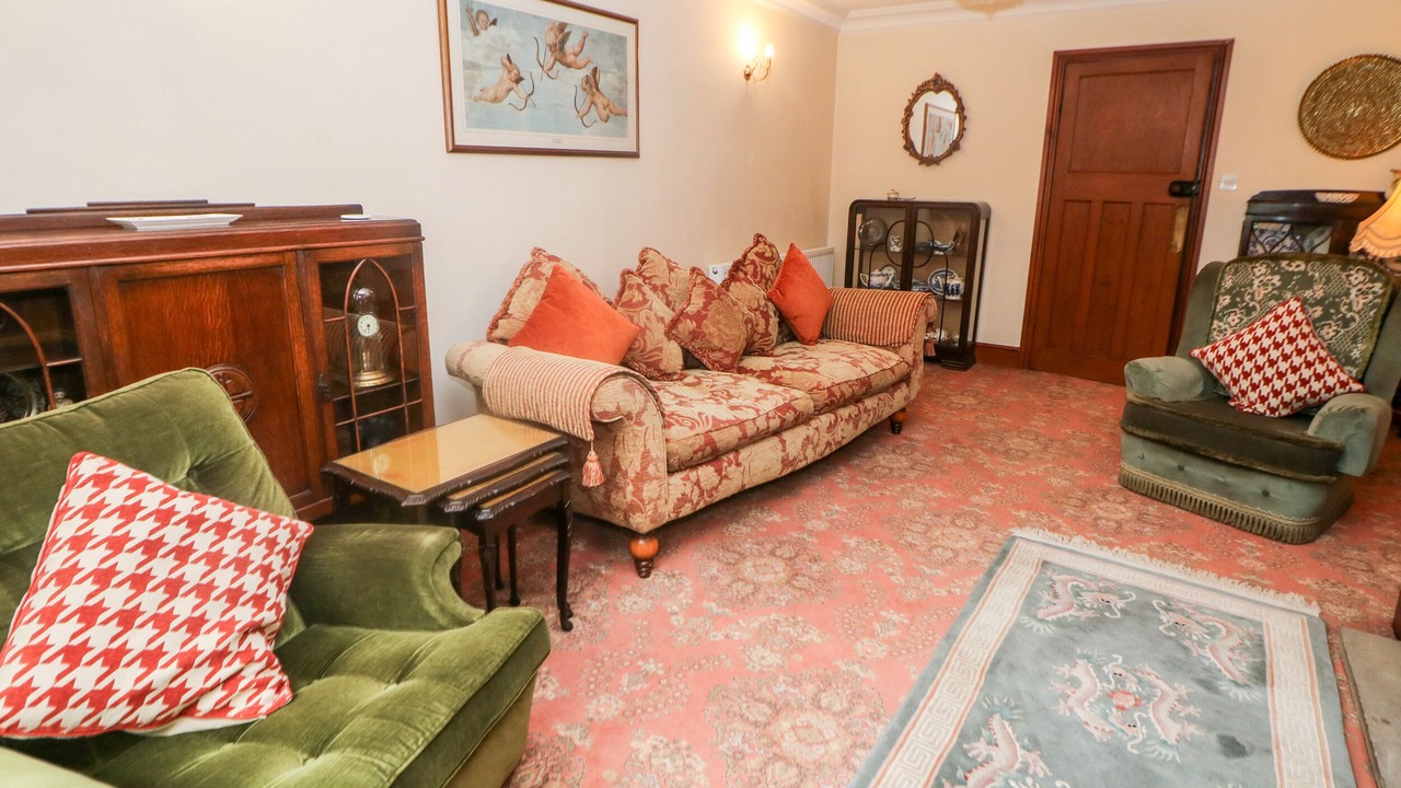 Photo of Others in Carlton in Lindrick