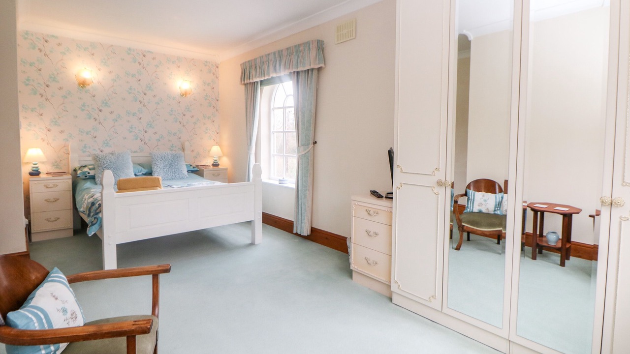 Photo of Others in Carlton in Lindrick