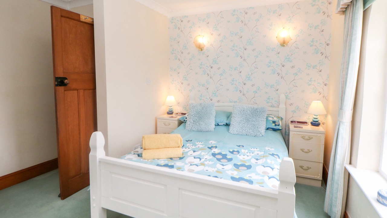 Photo of Others in Carlton in Lindrick