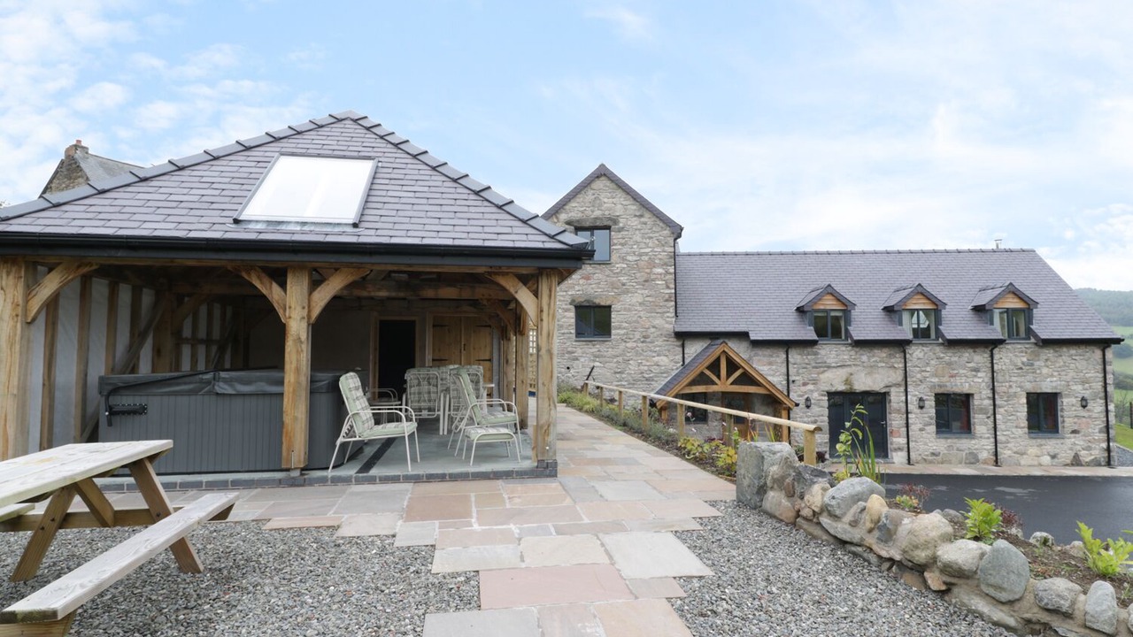 Photo of Others in Ruthin