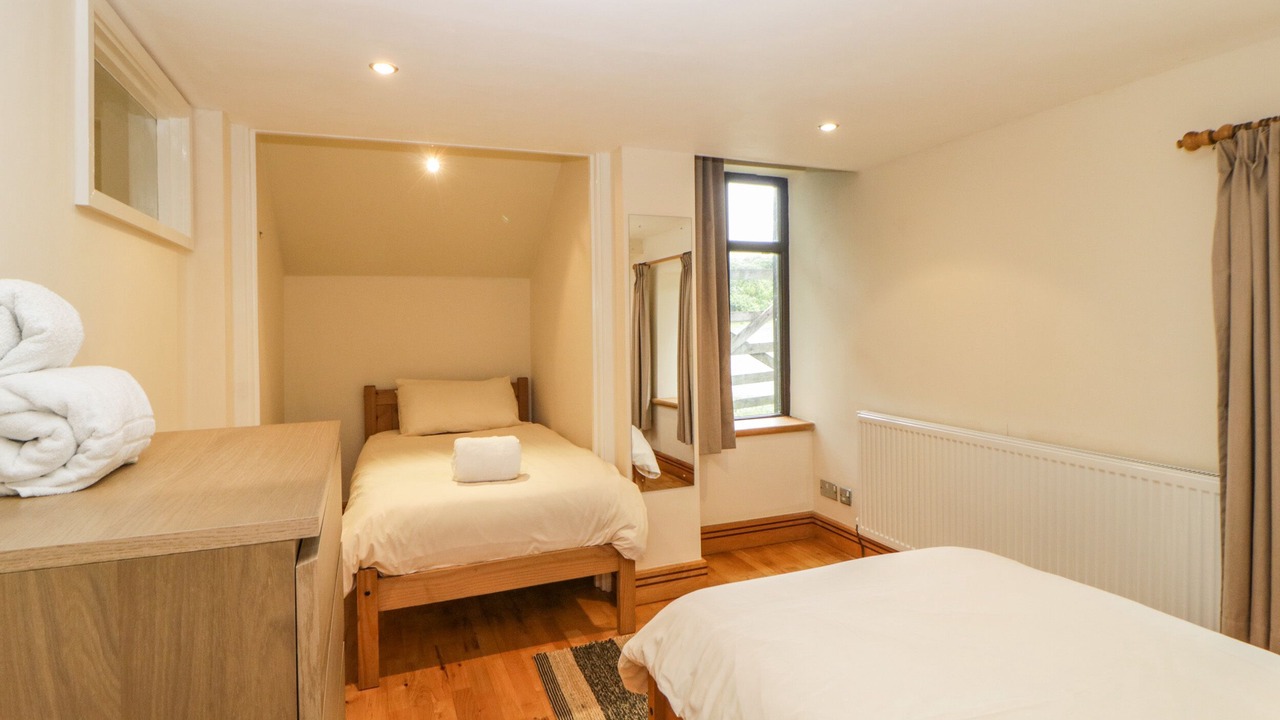 Photo of Others in Mary Tavy