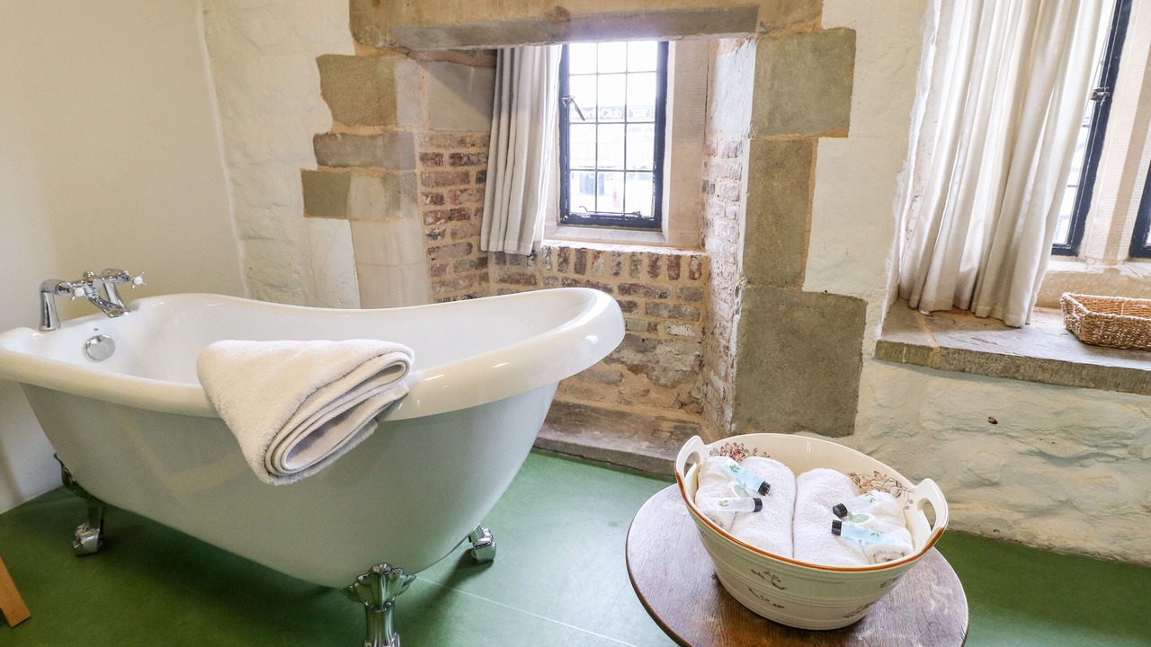 Photo of Bathroom in Polesworth