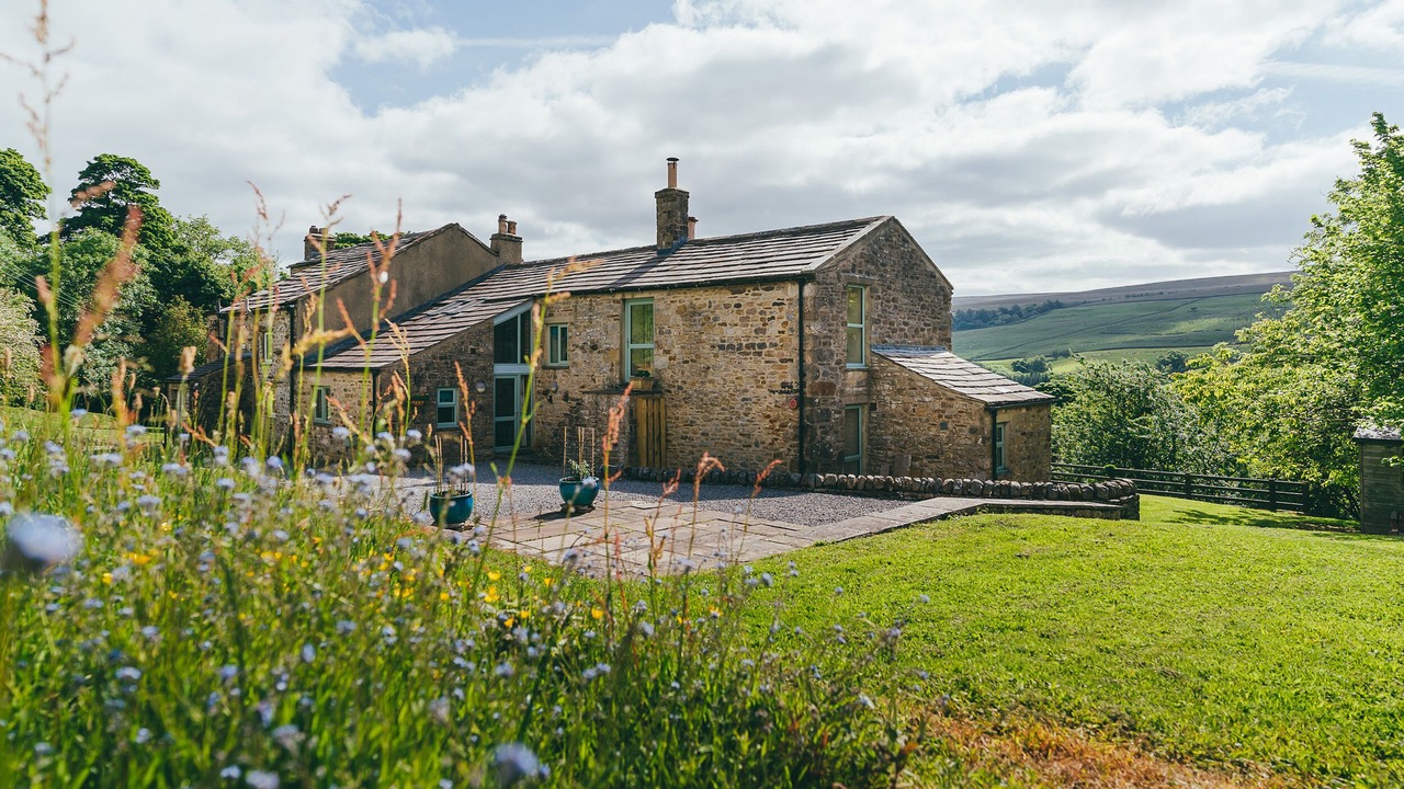 Photo of Others in Horsehouse