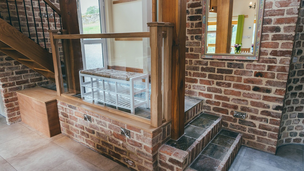 Photo of Others in Horsehouse