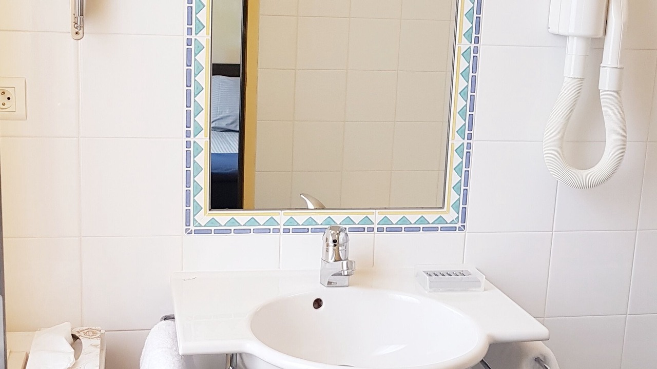 Photo of Bathroom in Crozon
