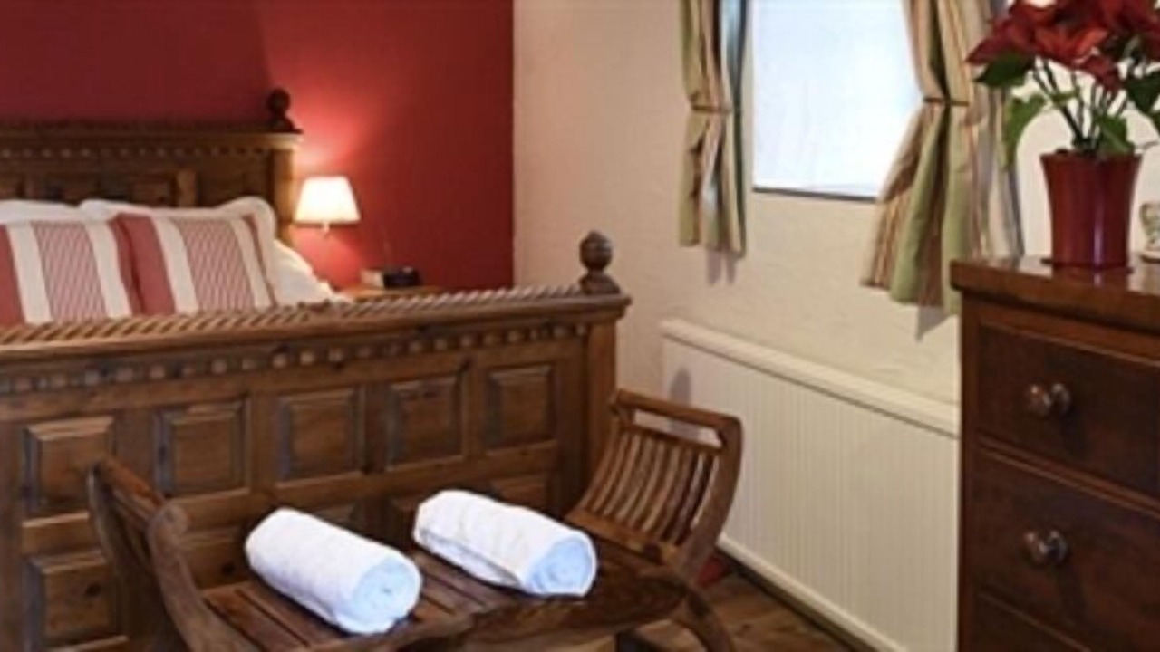 Photo of Bedroom in Alweston